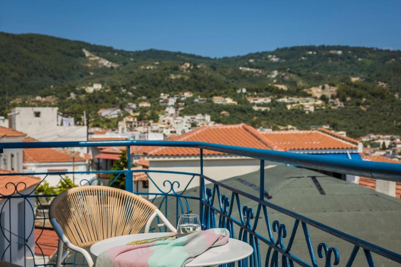 The Blue Hotel Skiathos-stad Buitenkant foto