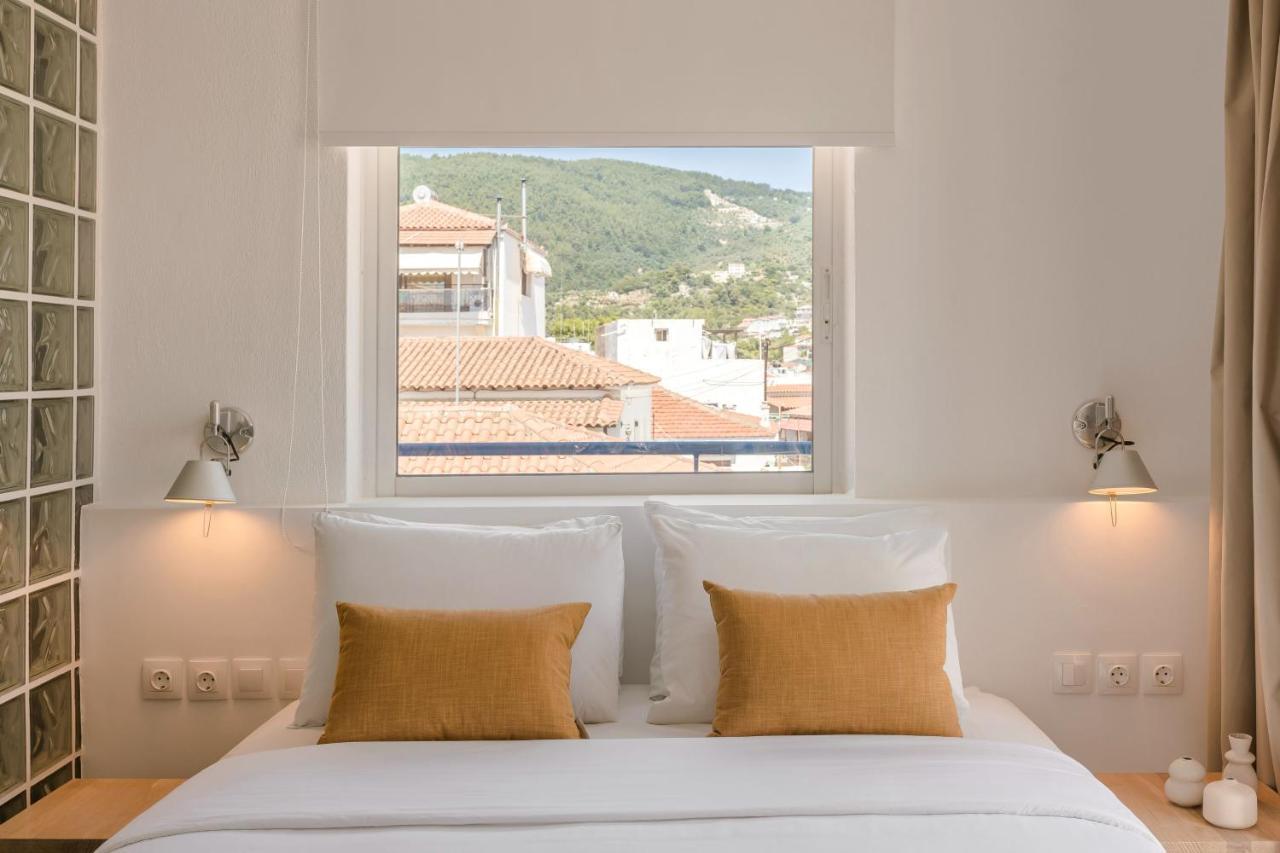 The Blue Hotel Skiathos-stad Buitenkant foto